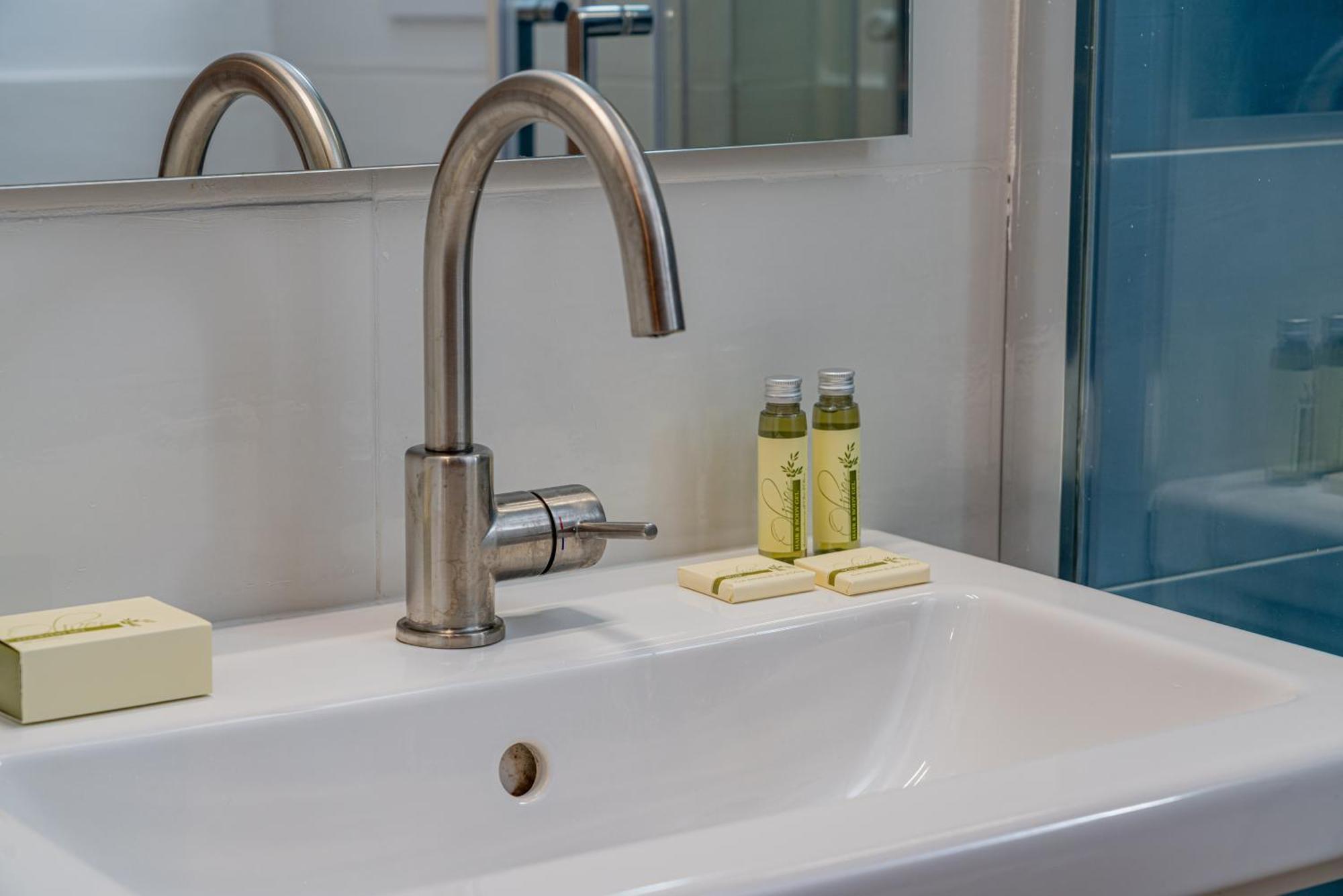 Dimore In Residenze Asproni 24 Cagliari Ngoại thất bức ảnh